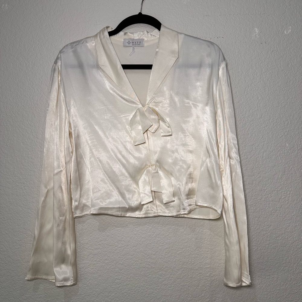 WAYF Cream Satin Cropped Tie Front Blouse Long Sleeve Bow Top XS Ivory Rayon